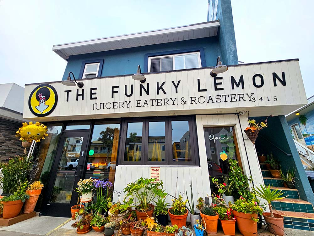 Exterior of The Funky Lemon in Mission Beach